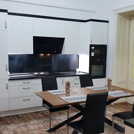 Pannonia Best Home Budapest Ngoại thất bức ảnh