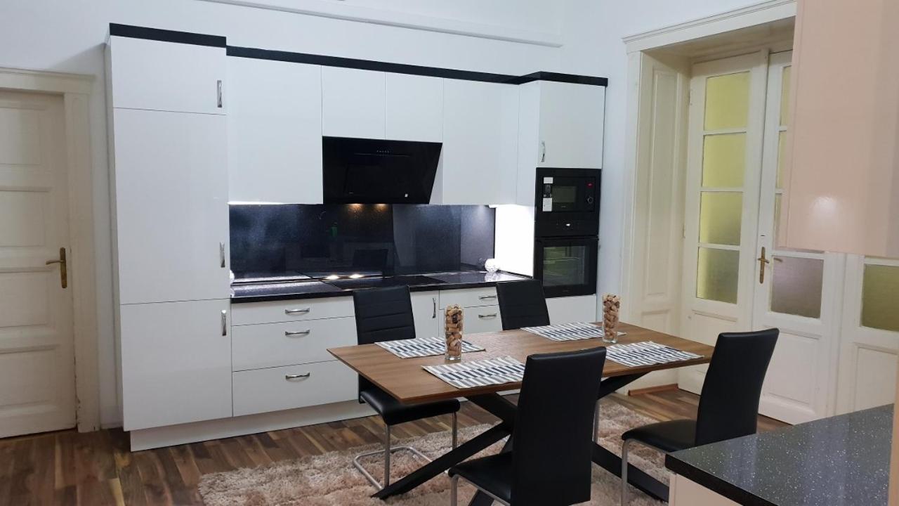 Pannonia Best Home Budapest Ngoại thất bức ảnh